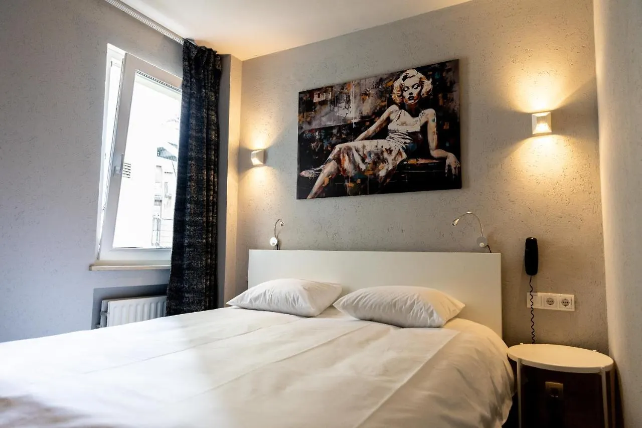 **  Hotel Bristol Luksemburg Luksemburg